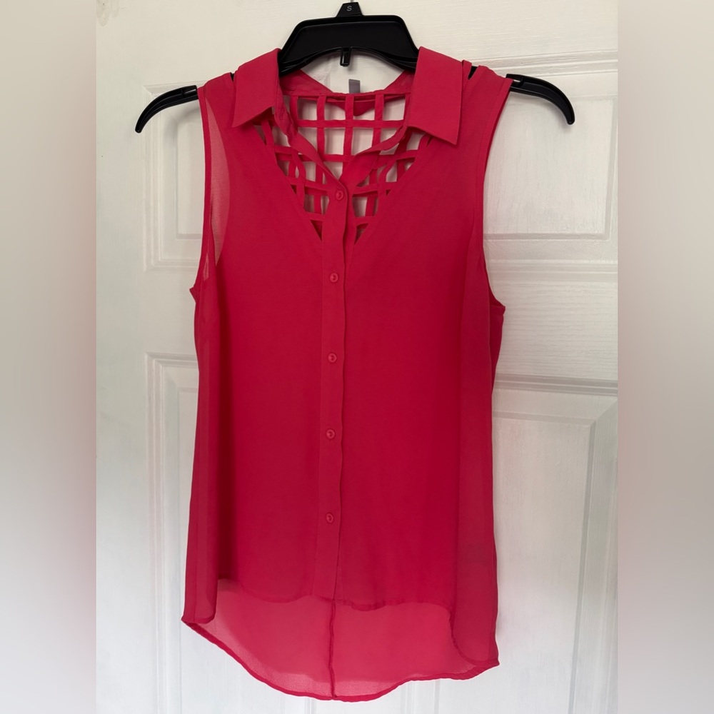Charlotte Russe Sleeveless Deep Coral Pink Blouse with Lattice Detail - Size S